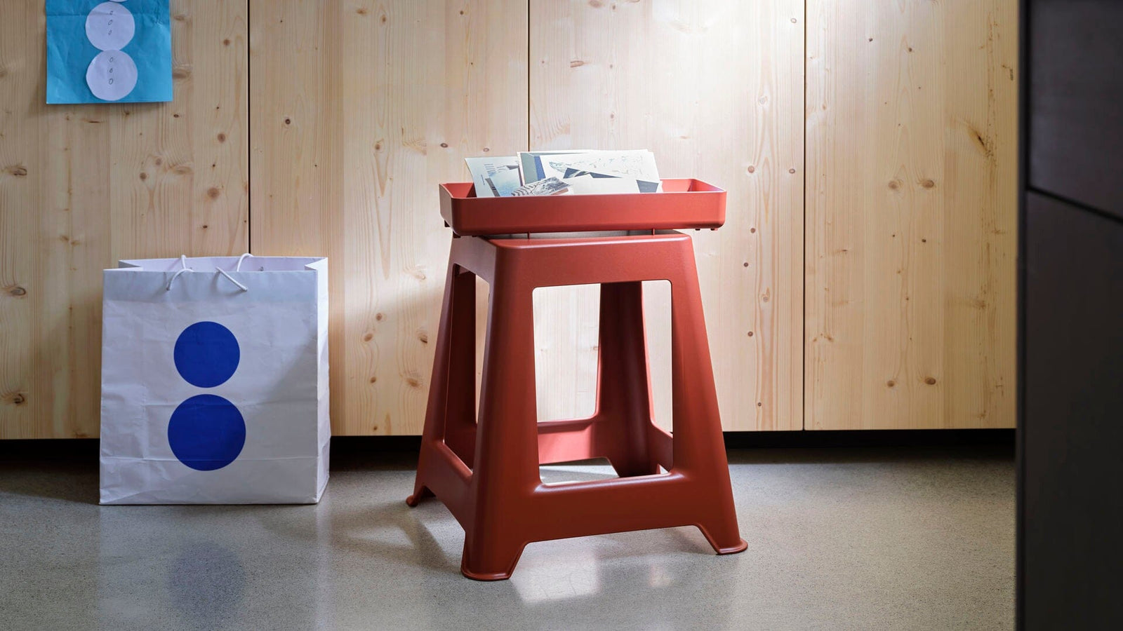 Chap Stackable Stool Stools Vitra