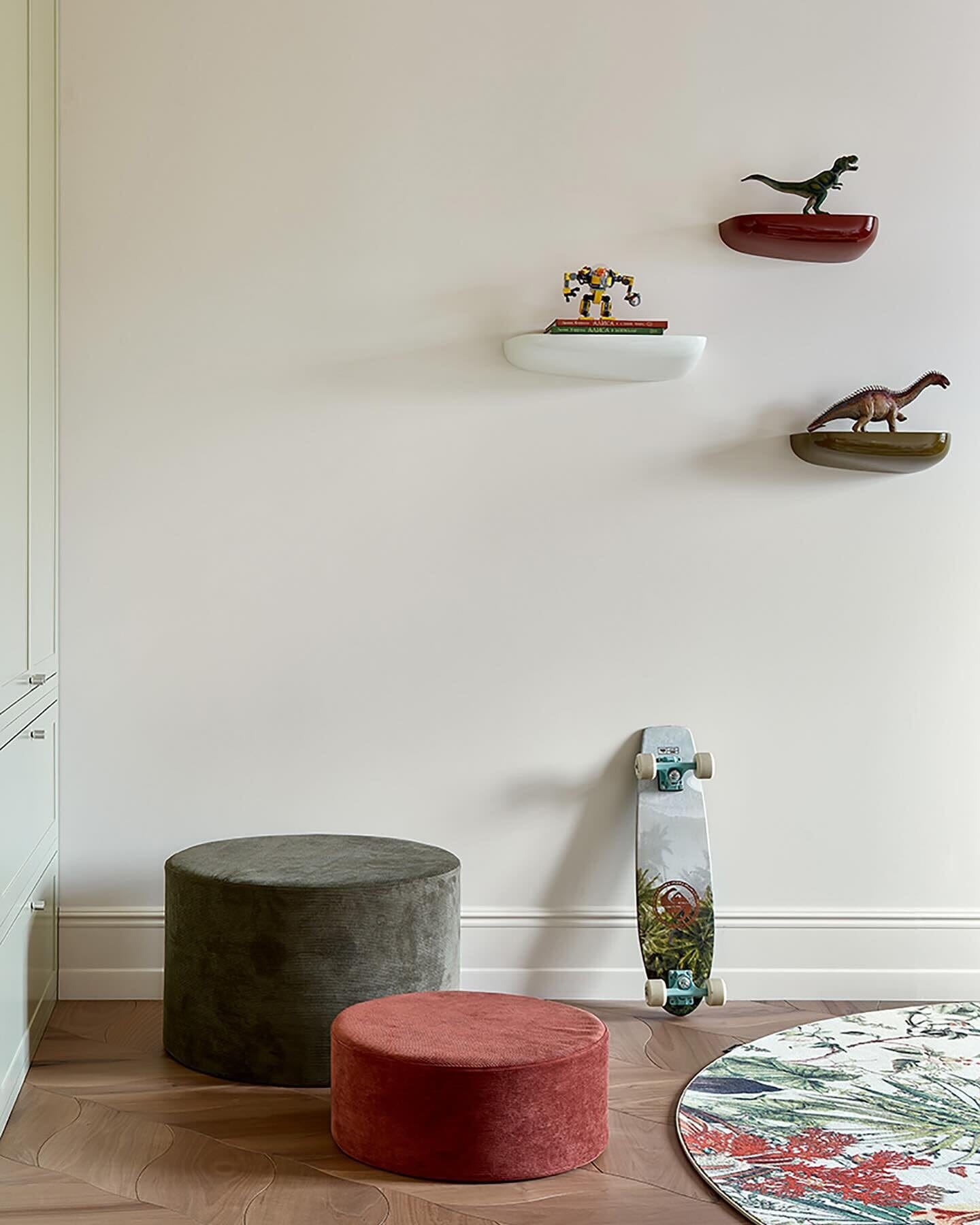 Corniches Shelves Vitra