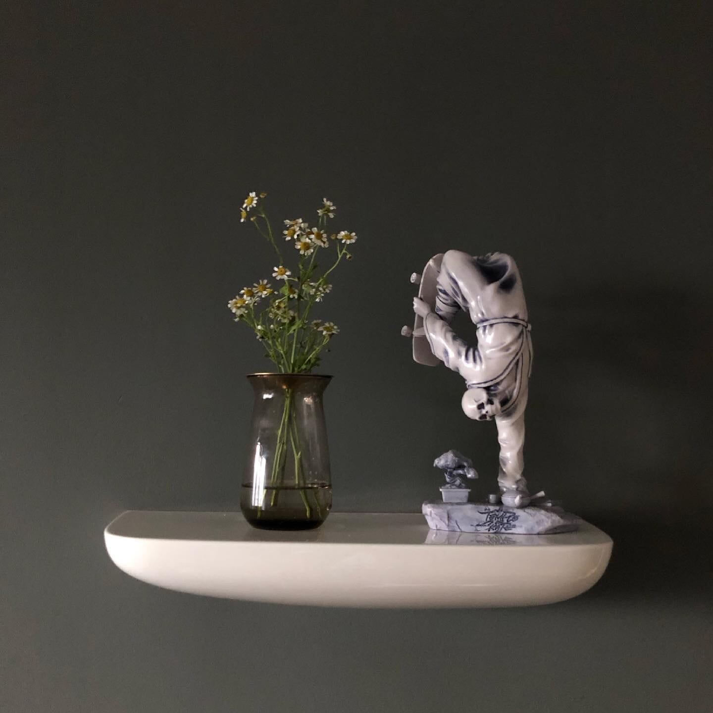 Corniches Shelves Vitra