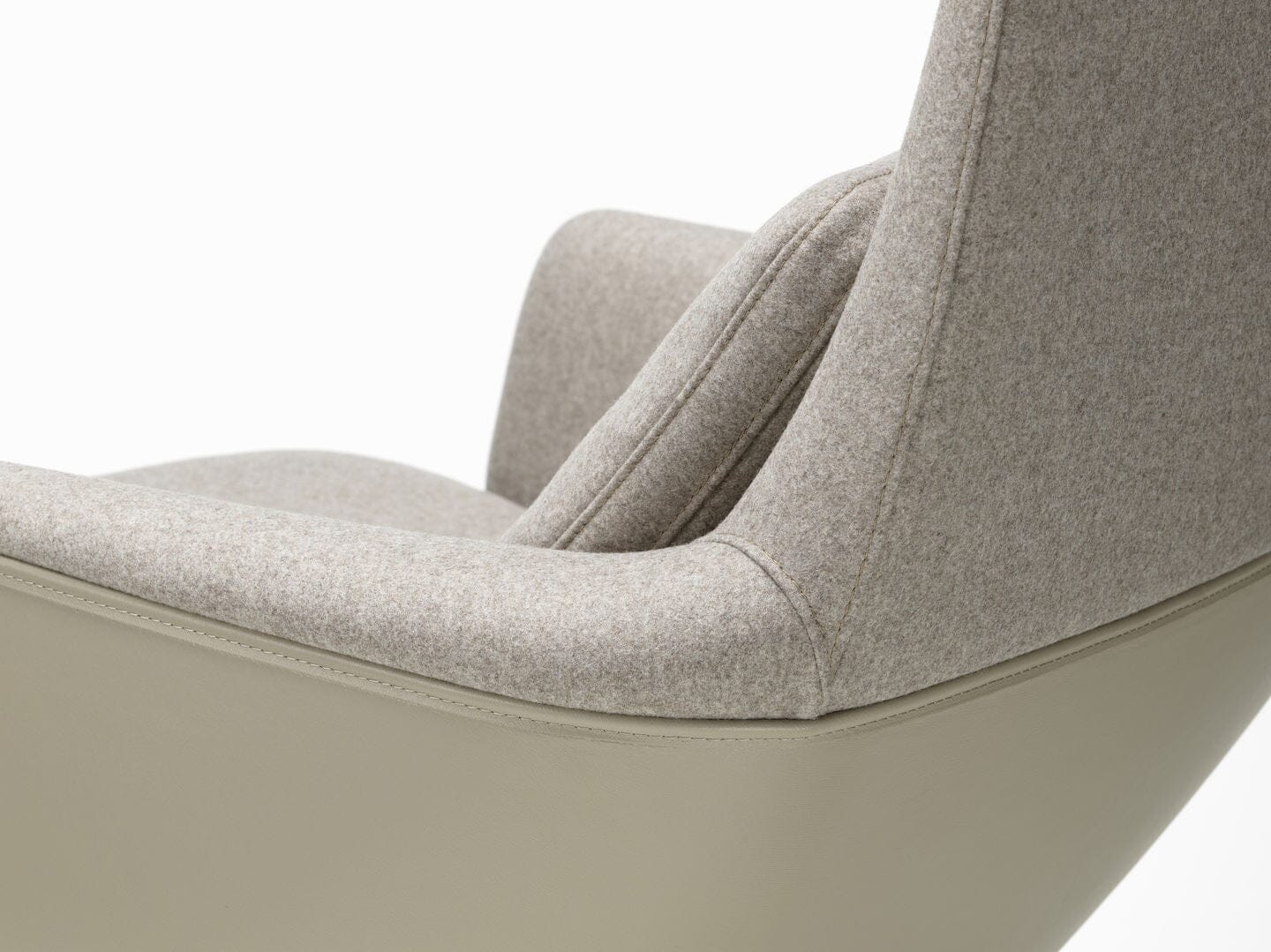 Grand Relax Lounge Chair lounge chair Vitra