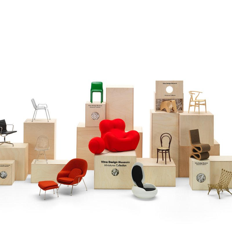 Miniature Eames DKR Wire Chair Art Vitra