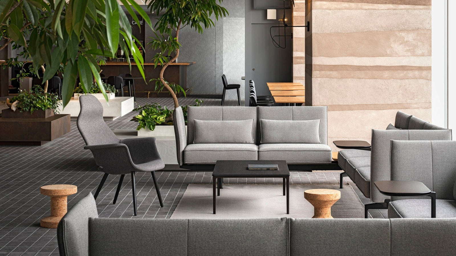 Organic High Back Chair Side/Dining Vitra