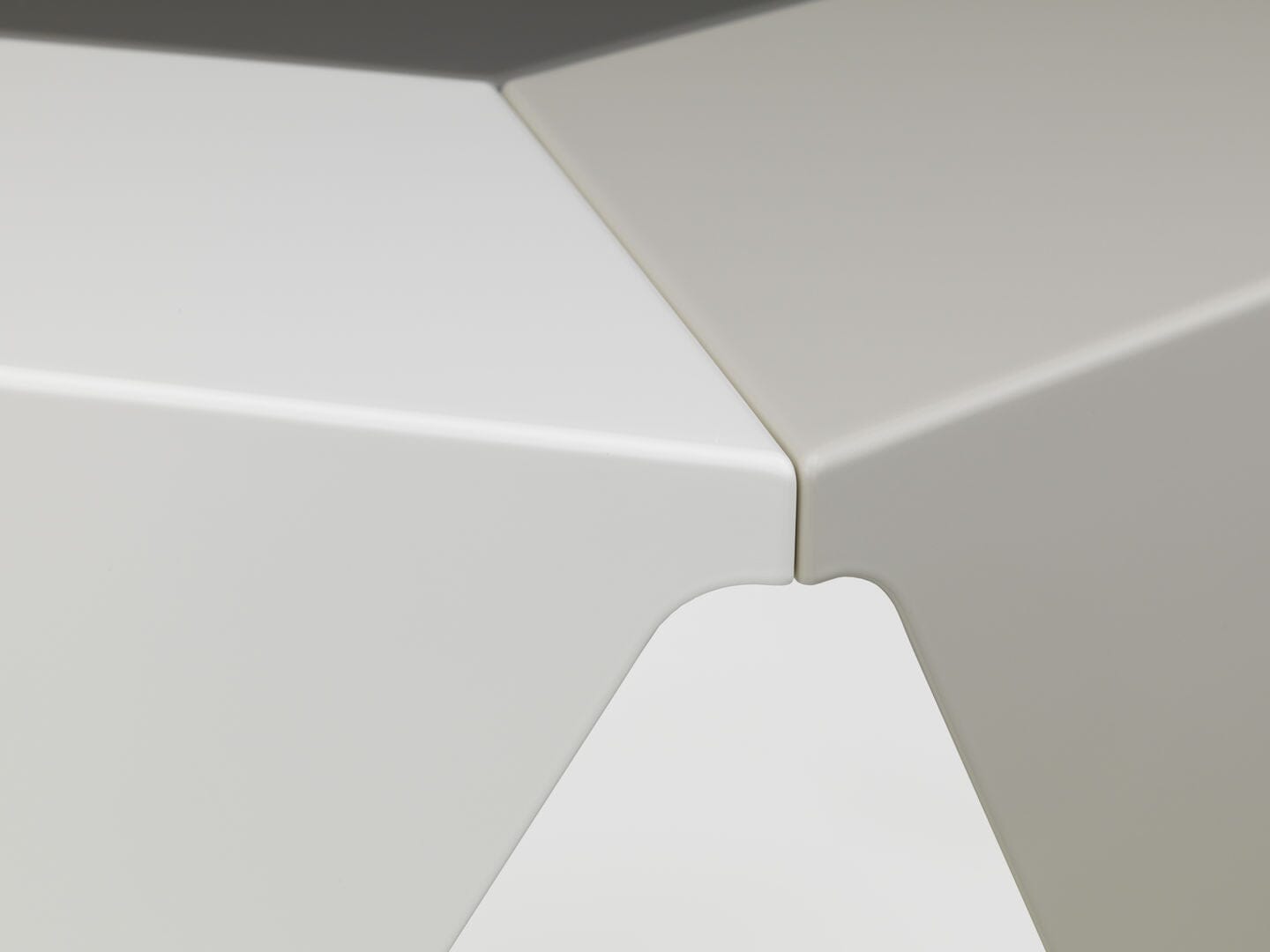 Prismatic Table Ottoman Vitra