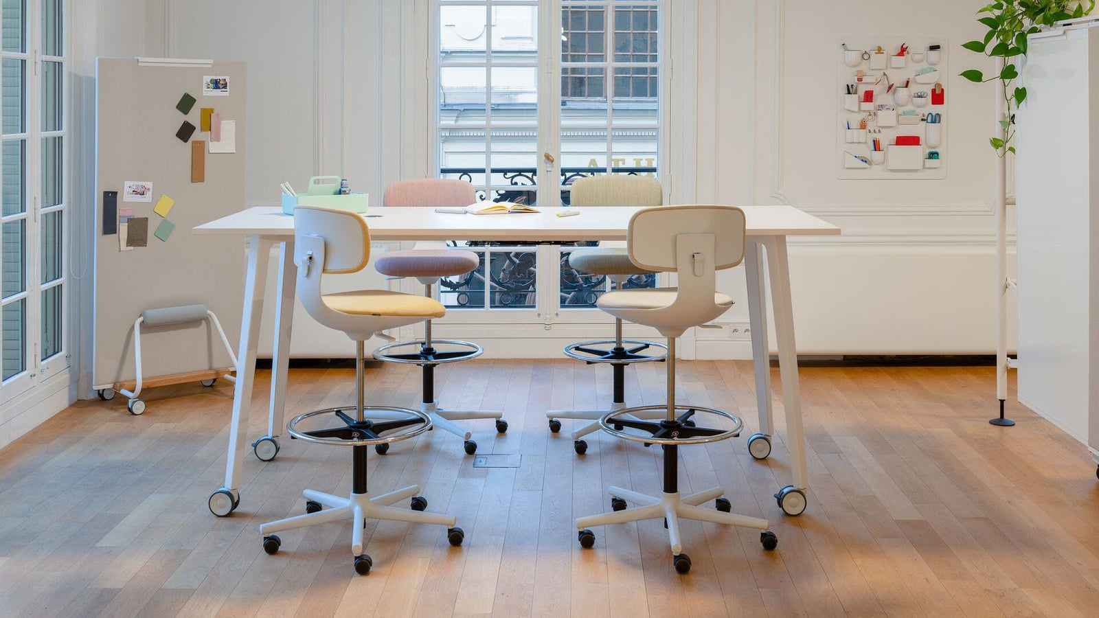 Rookie High Task Chair task chair Vitra