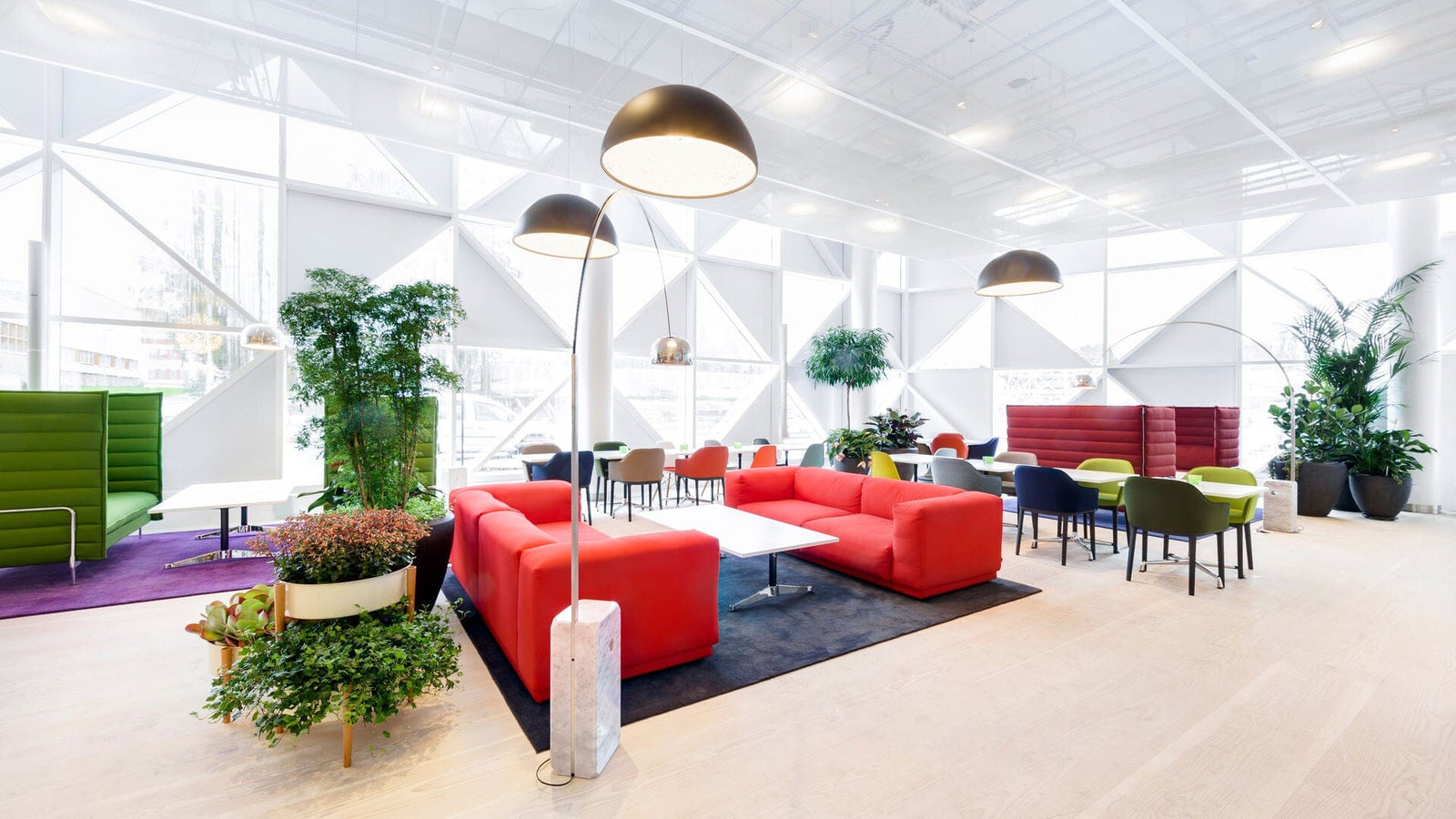 Softshell Chair With Four Leg Base Side/Dining Vitra