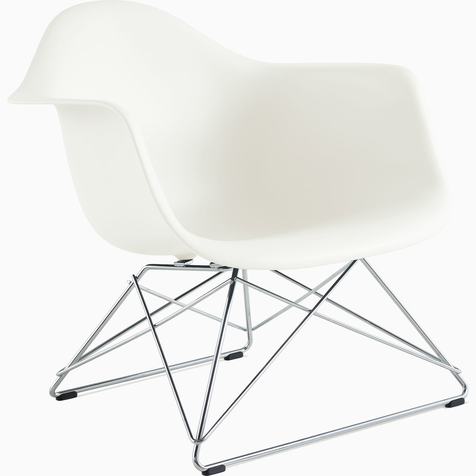 Eames Molded Plastic Low Wire Base Armchair lounge chair herman miller Trivalent Chrome White