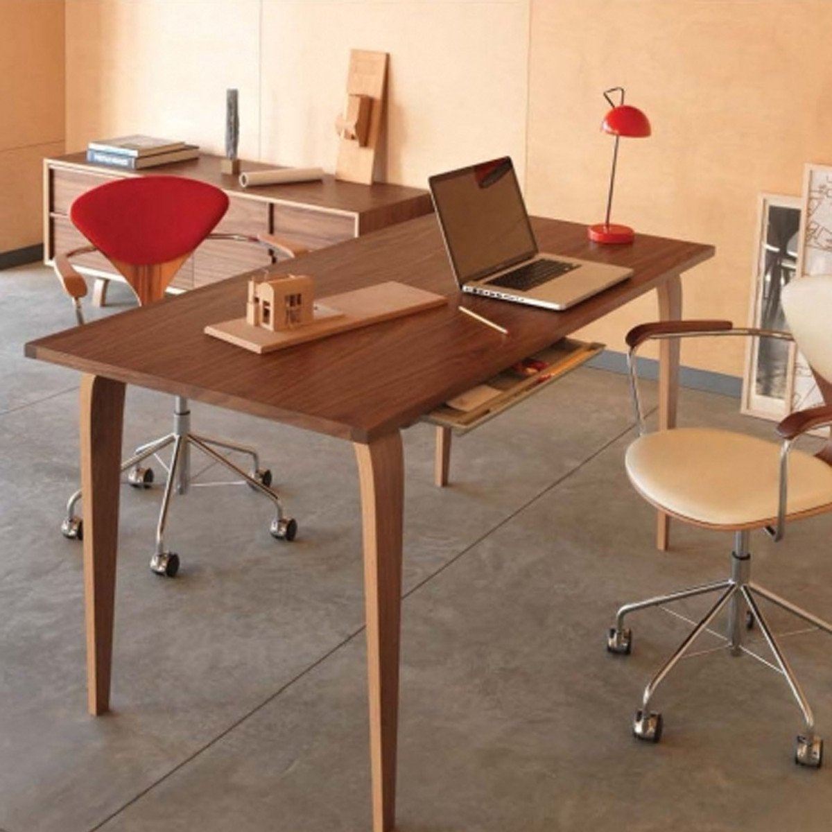 Cherner Studio Desk Desk's Cherner Chair