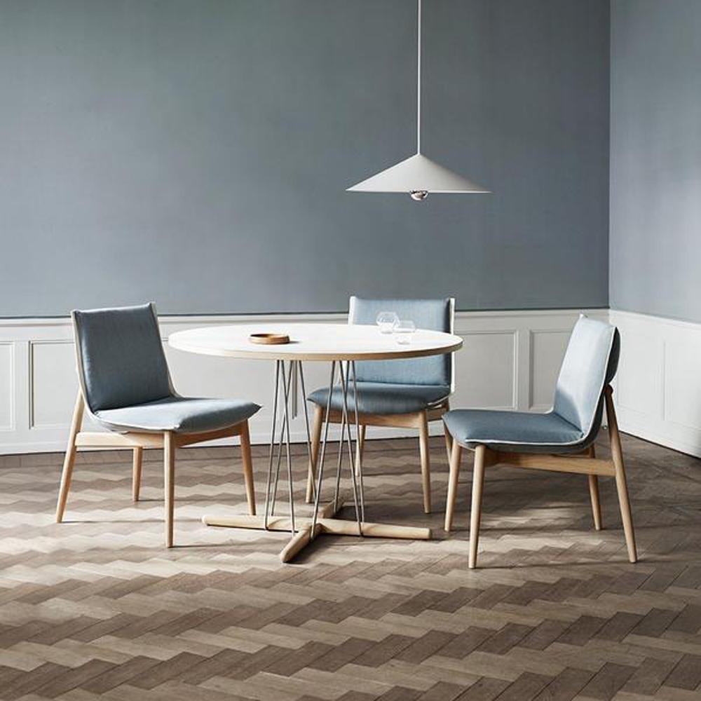 E004 Embrace Chair Side/Dining Carl Hansen