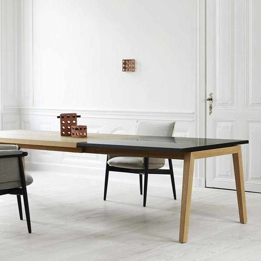 E005 Embrace Chair lounge chair Carl Hansen