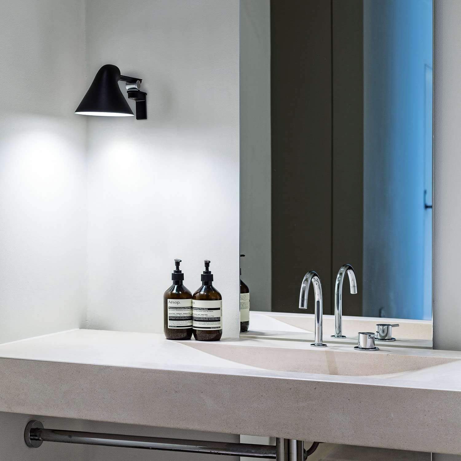 Njp Short Wall Lamp Wall Lights Louis Poulsen