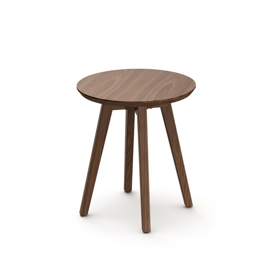 Risom Round Side Table side/end table Knoll Light Walnut