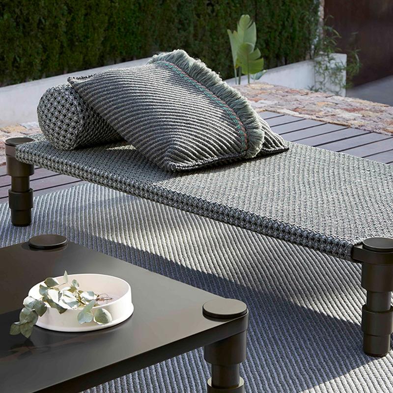 Garden Layers Single Indian Bed Bed Gan