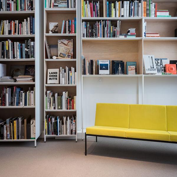 Kiki 3-Seater Sofa Sofa Artek