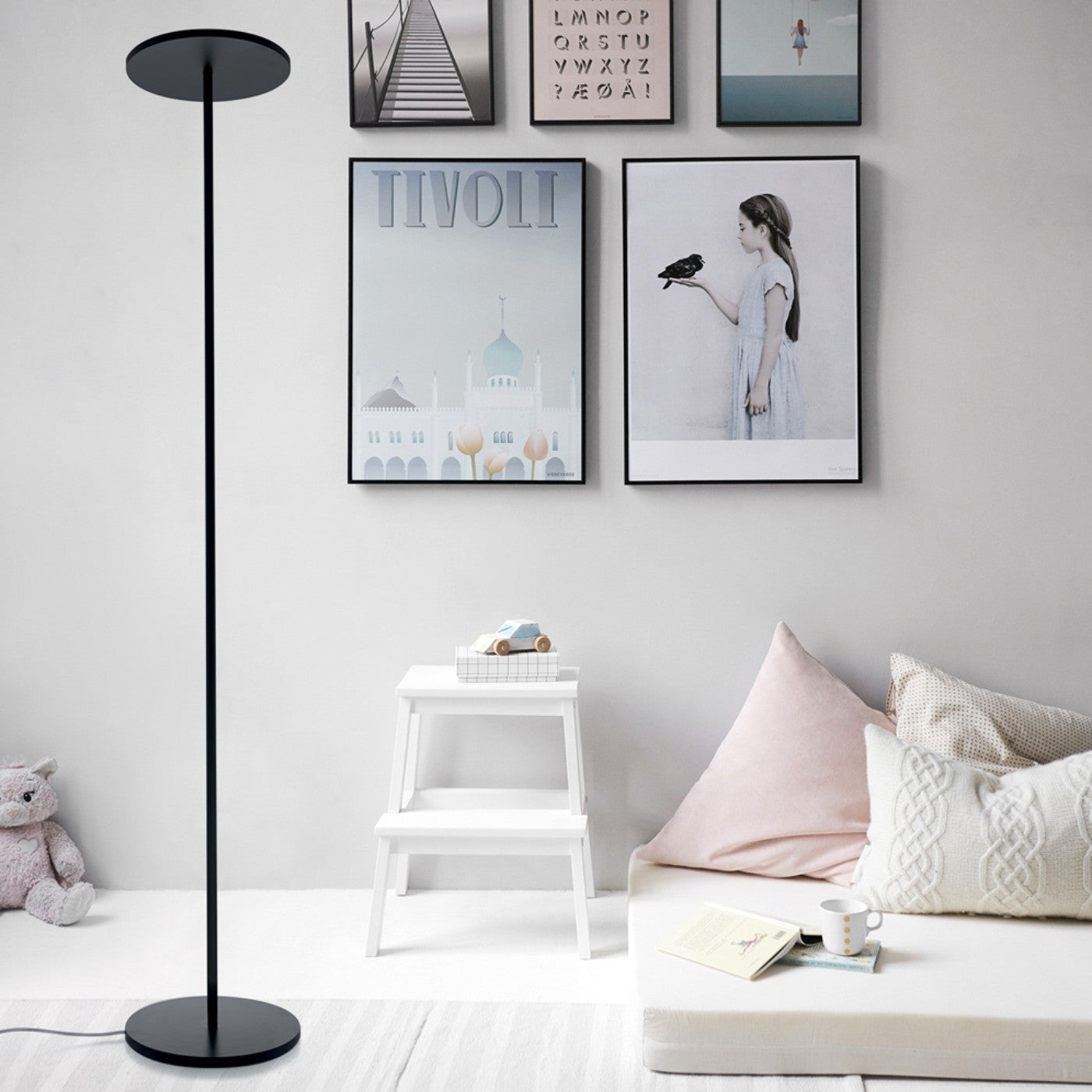 Athena Floor Lamp Floor Lamps Artemide