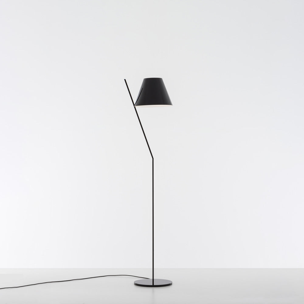 La Petite Floor Lamp Floor Lamps Artemide Polished Black