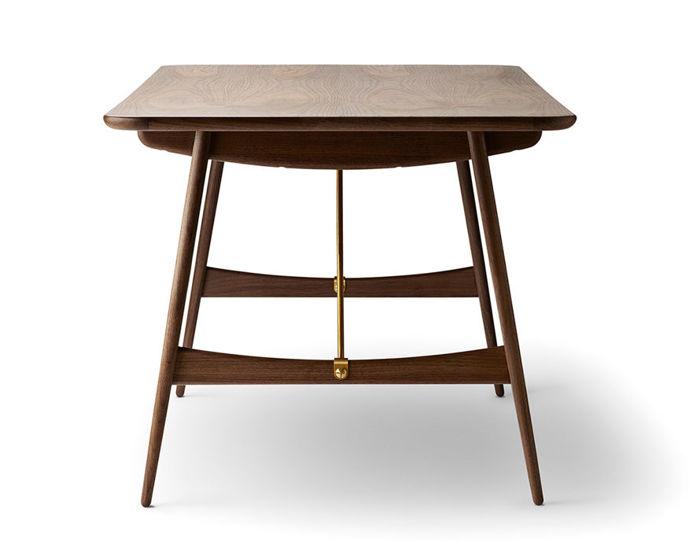 BM1160 Hunting Table Tables Carl Hansen