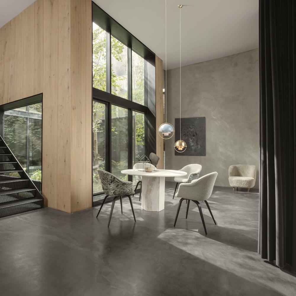 Epic Dining Table - Round Dining Tables Gubi