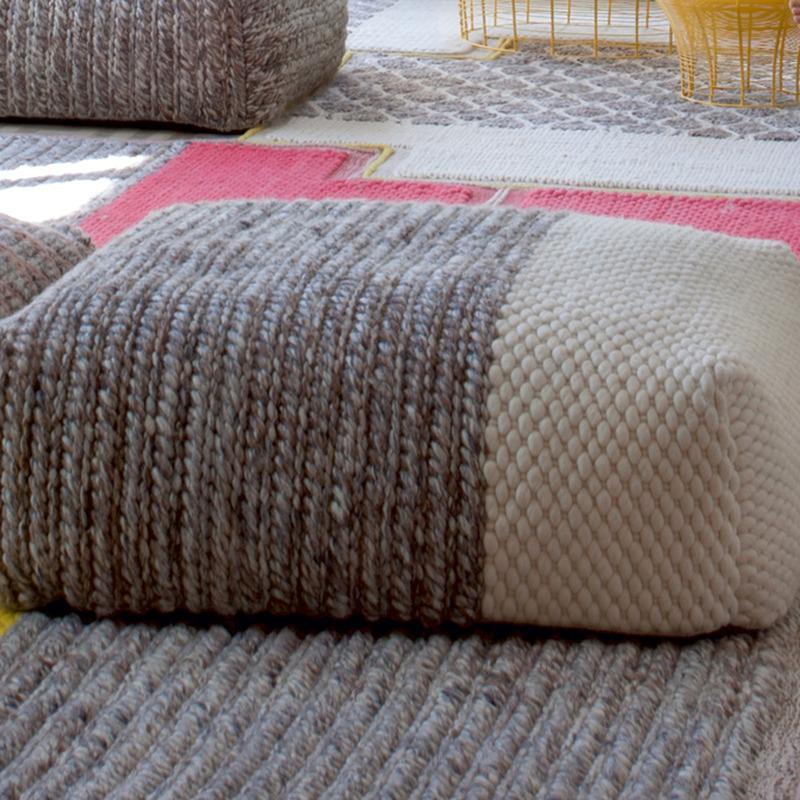Mangas Space Square Plait Pouf pouf Gan