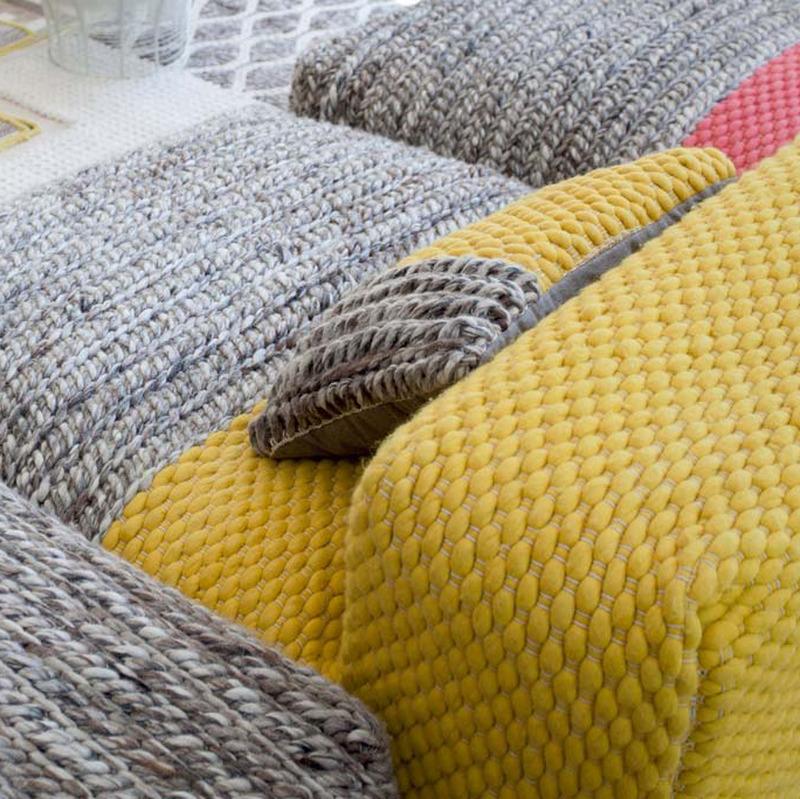 Mangas Spaces Plait Pillow Pillows Gan