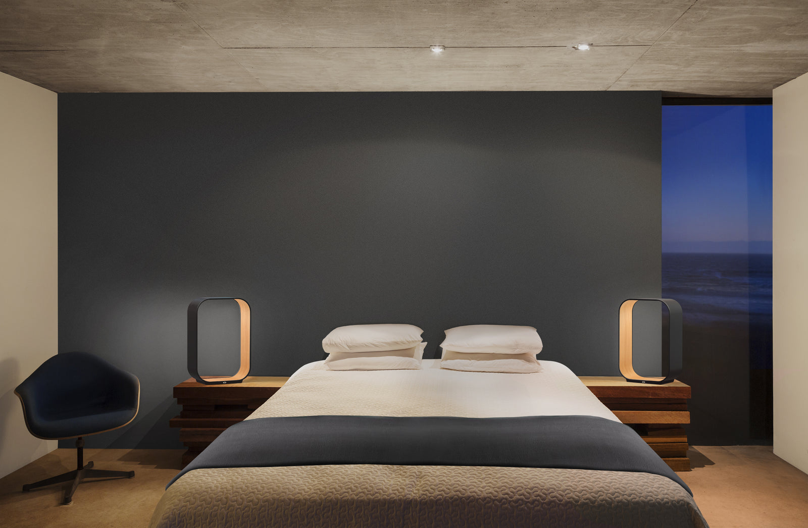 Contour Table Lamp table Pablo