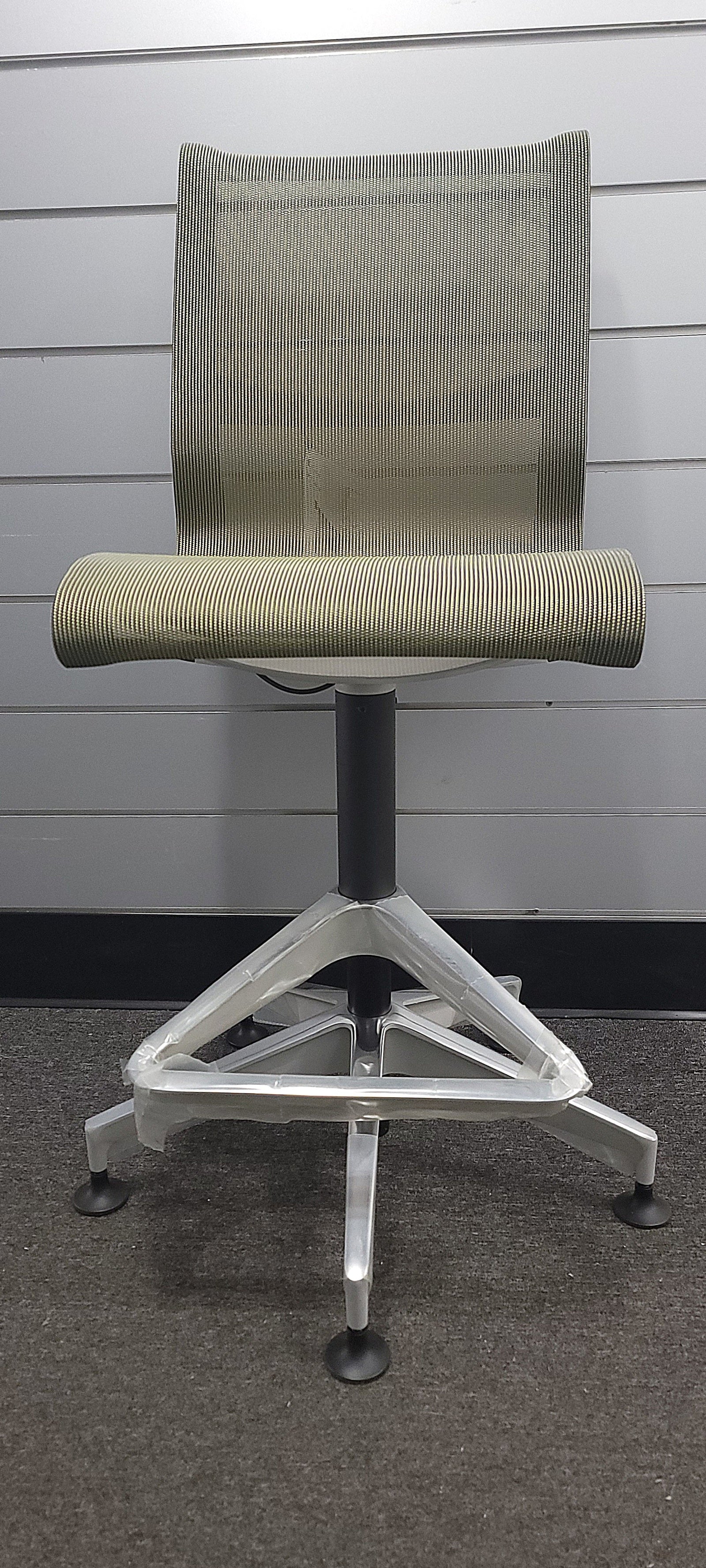 Setu Stool Chartreuse ***New in Box*** Side/Dining Herman Miller