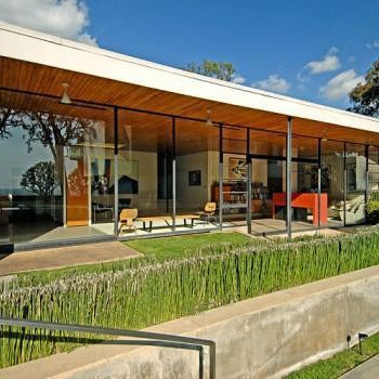 Take a Tour of the Entenza House