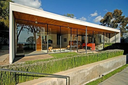 Take a Tour of the Entenza House
