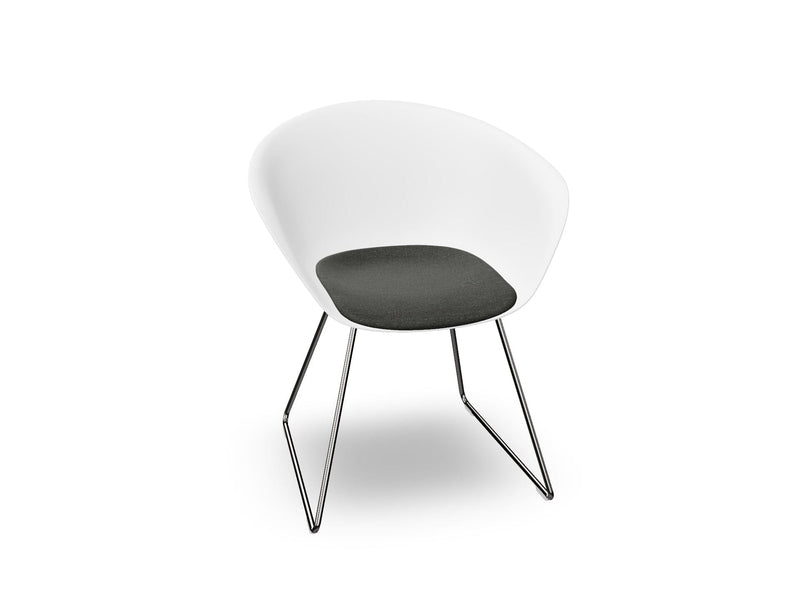 Duna 02 Sled Base Chair With Seat Cushion Chairs Arper 