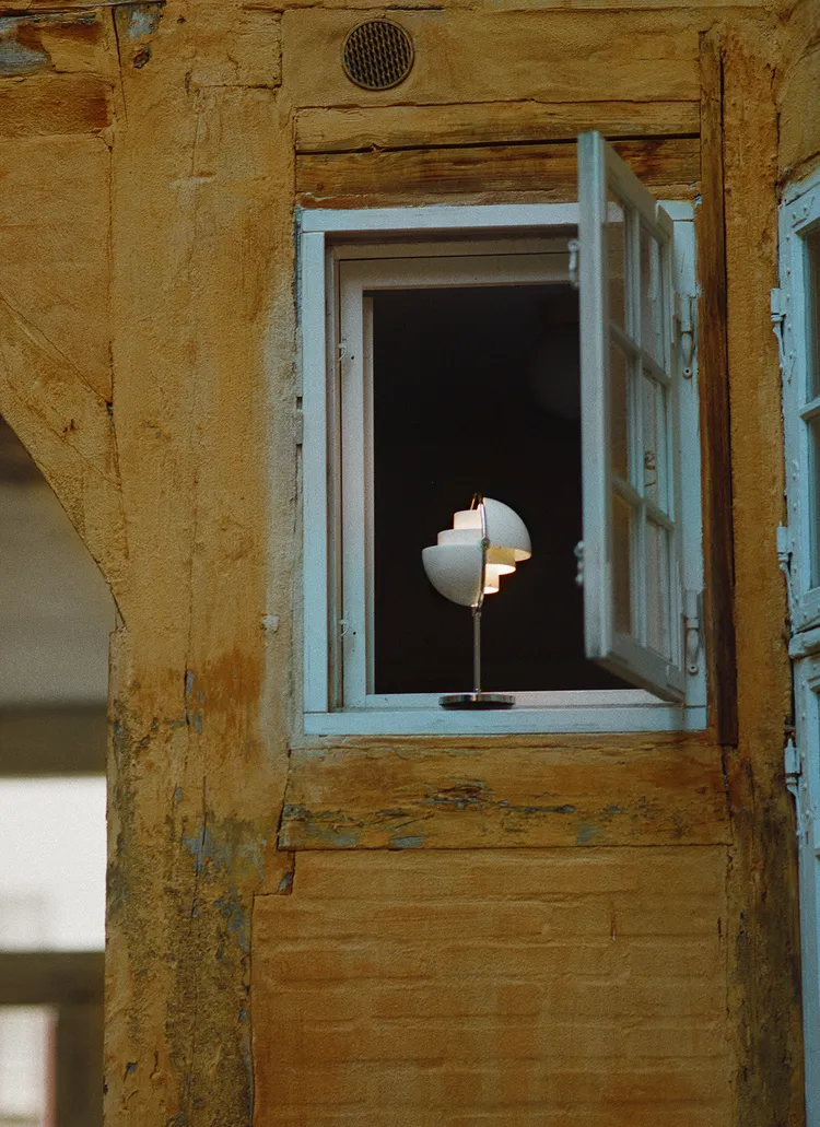Multi-Lite Portable Lamp