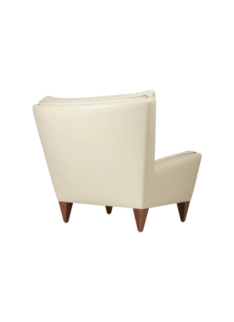 V11 Lounge Chair