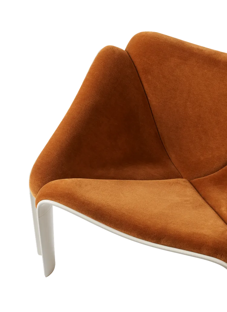 F300 Lounge Chair