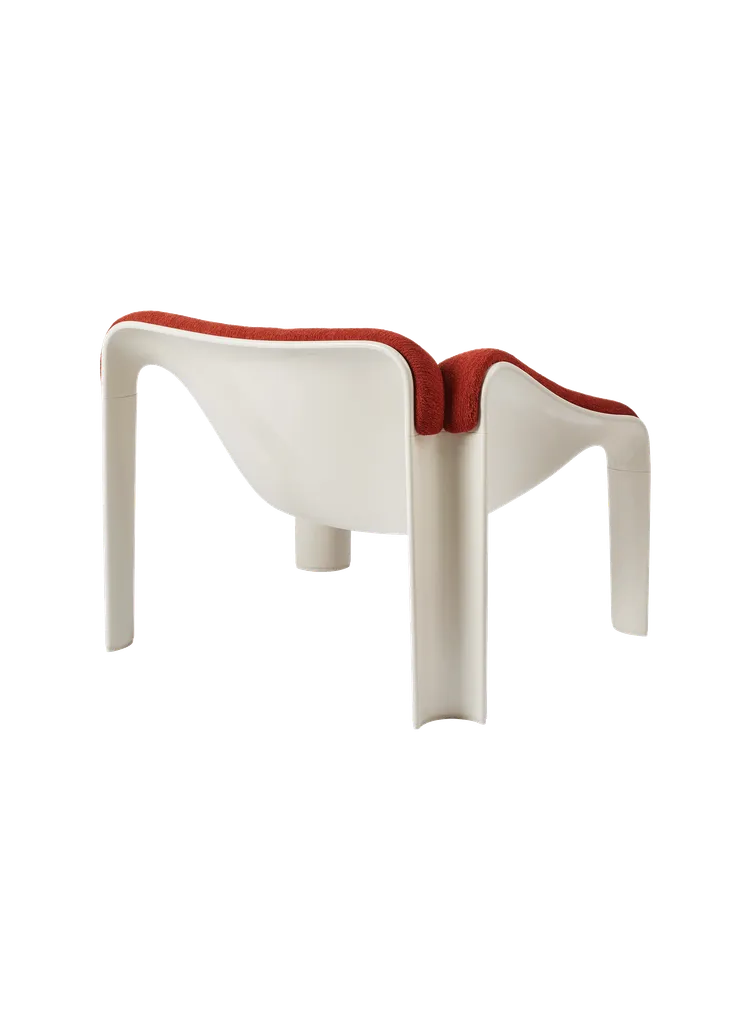 F300 Lounge Chair