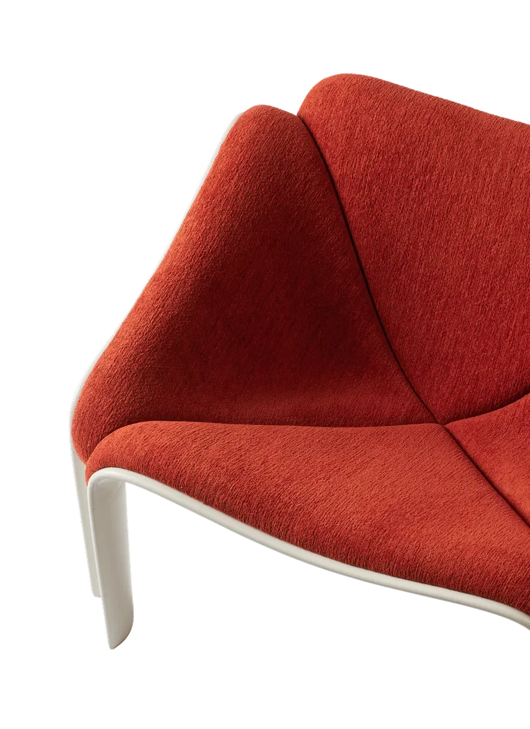 F300 Lounge Chair