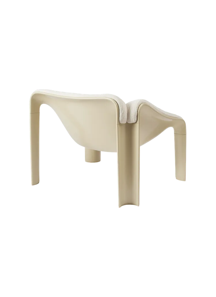 F300 Lounge Chair