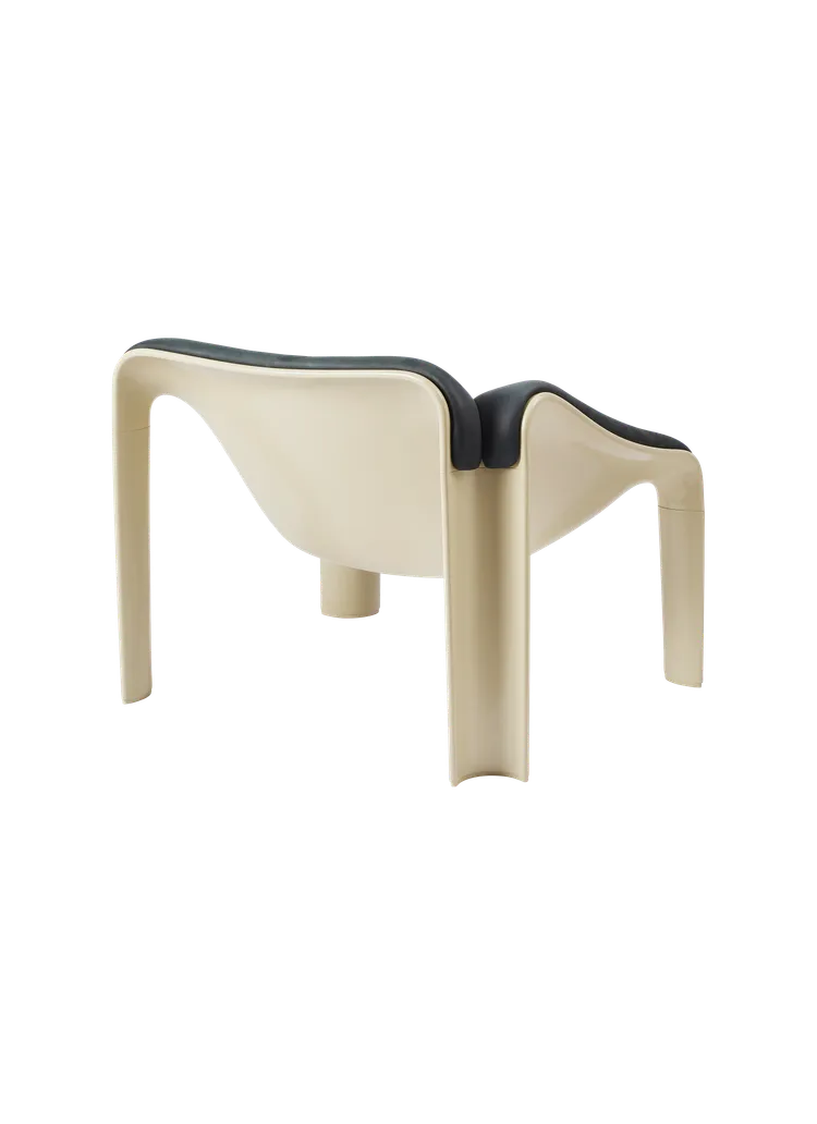 F300 Lounge Chair