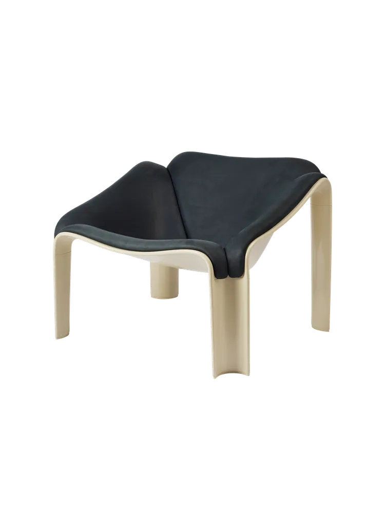 F300 Lounge Chair