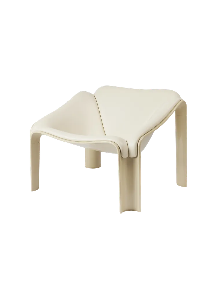F300 Lounge Chair