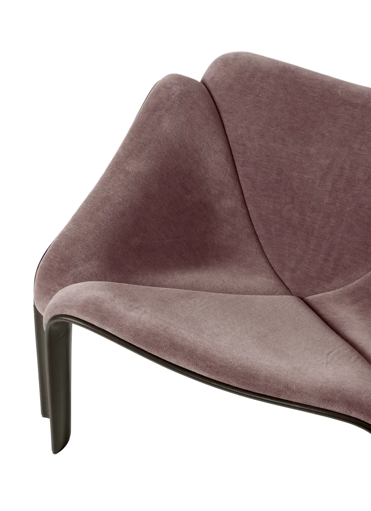 F300 Lounge Chair