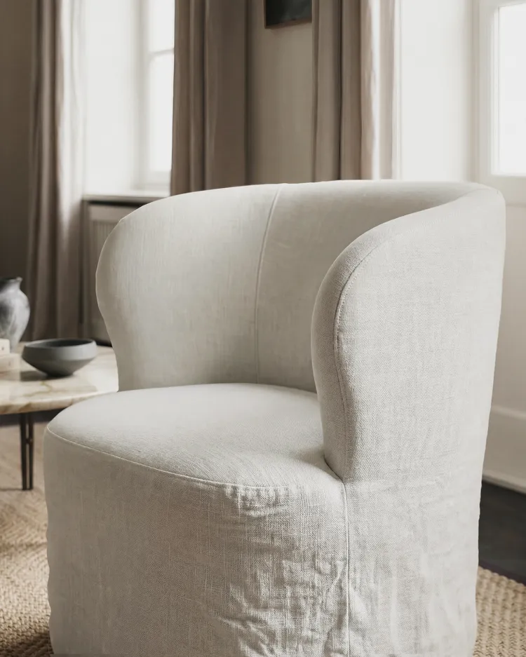 Stay Lounge Chair with Slipcover