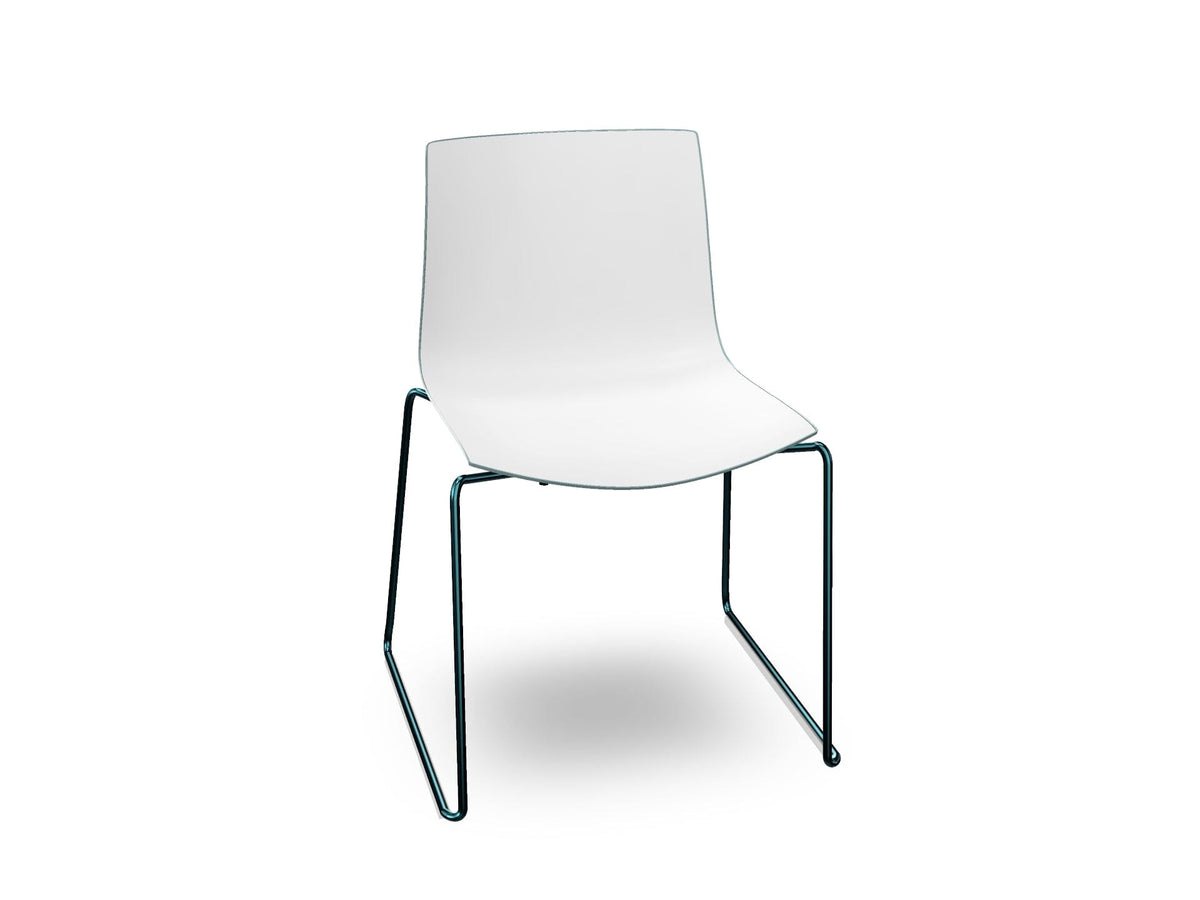 Catifa 46 Polypropylene Bi-Color Sled Base Chair Side/Dining Arper 