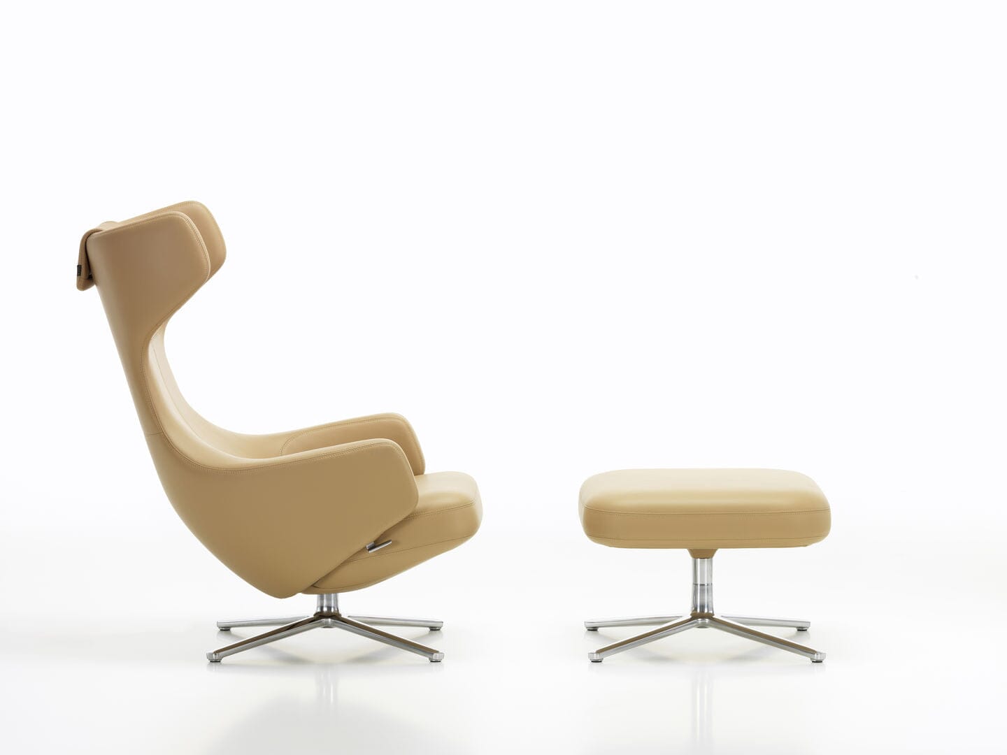 Grand Repos Lounge Chair & Ottoman lounge chair Vitra 