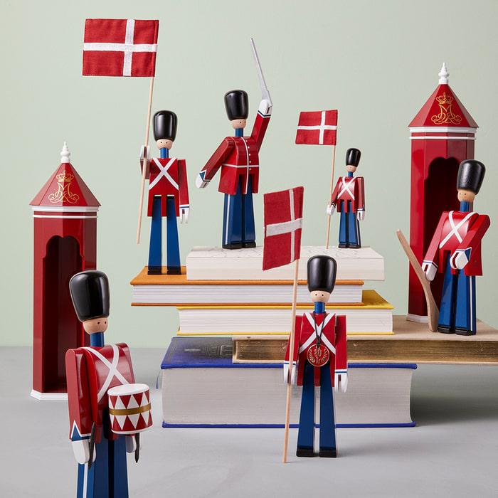 Kay Bojesen Drummer, Small, Red/Blue/White, view 3