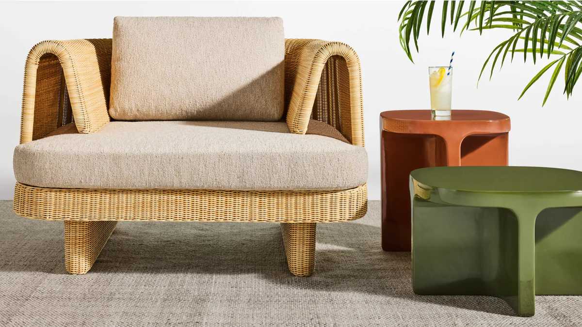 Small Talk Side Table