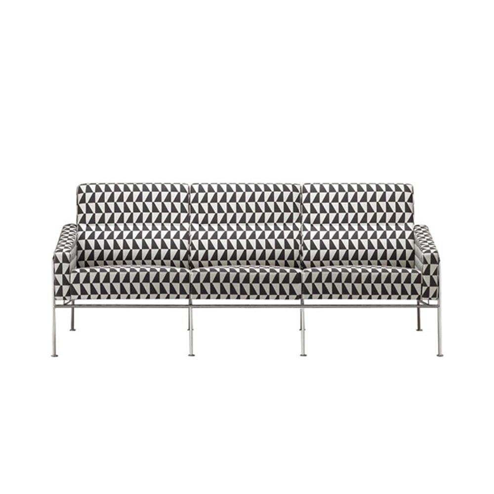 3300 3 Seat Sofa Sofa Fritz Hansen 