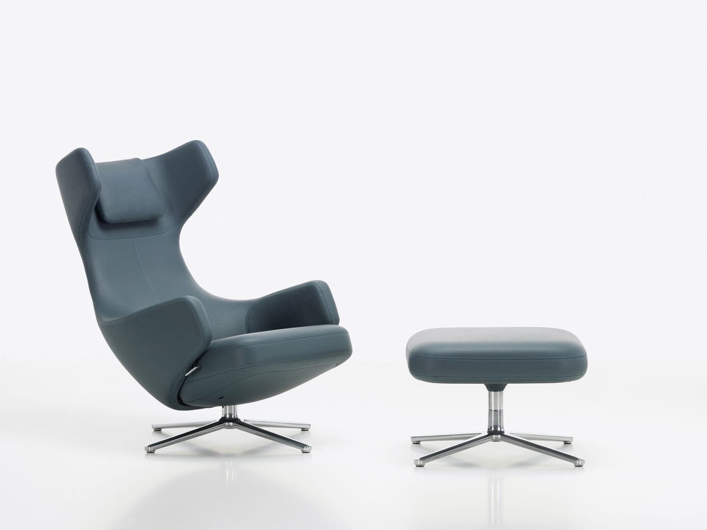 Grand Repos Lounge Chair & Ottoman lounge chair Vitra 