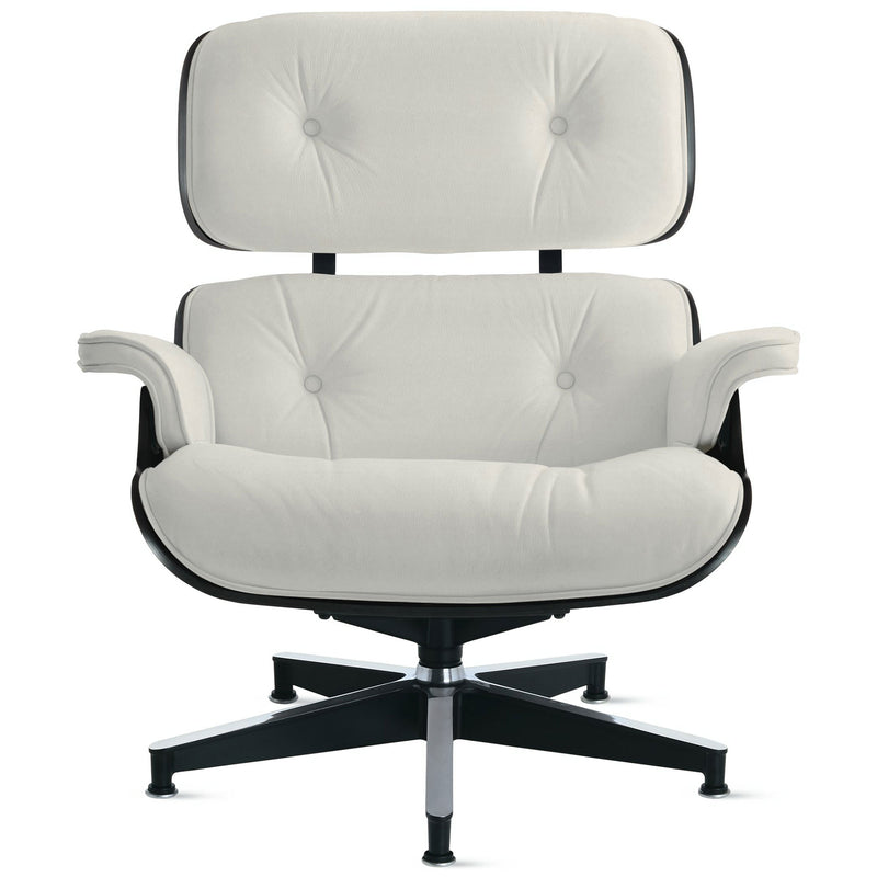 Eames Lounge Chair in Ebony