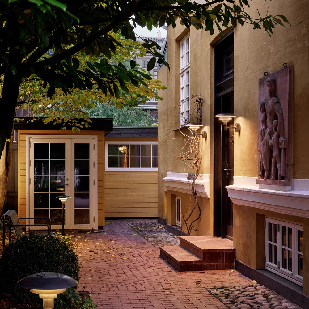 PH 3-2½ Wall Lamp Black