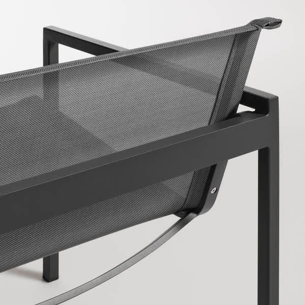 Skiff Outdoor Lounge Chair