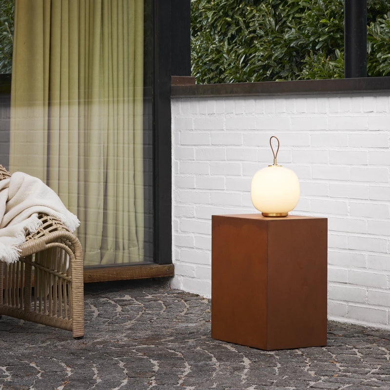 VL 45 Radiohus Portable Lamp