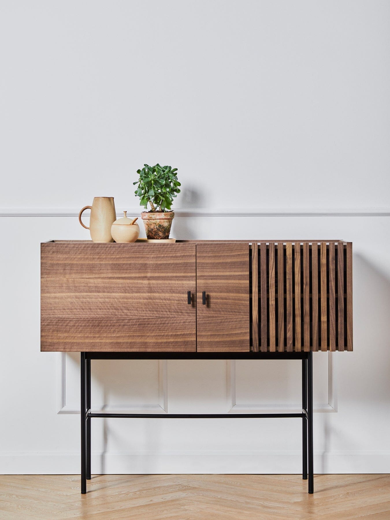 Array Sideboard storage Woud 